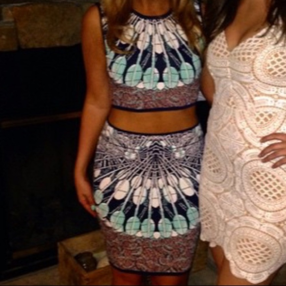 BCBG Max Azria XS Top Medium Skirt